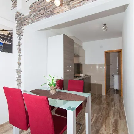 Gojka Apartment *